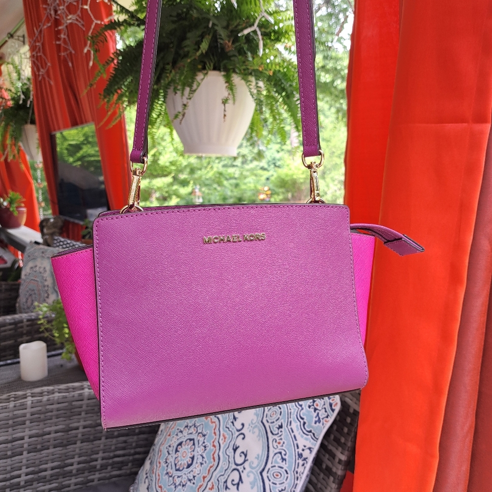 š NEW Michael Kors Fushia Pink 2 Tone Shoulder or Crossbody, Excellent Cond. - Picture 4 of 14